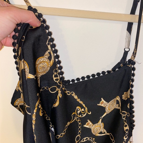 Black, gold and white summer dress - Picture 2 of 2